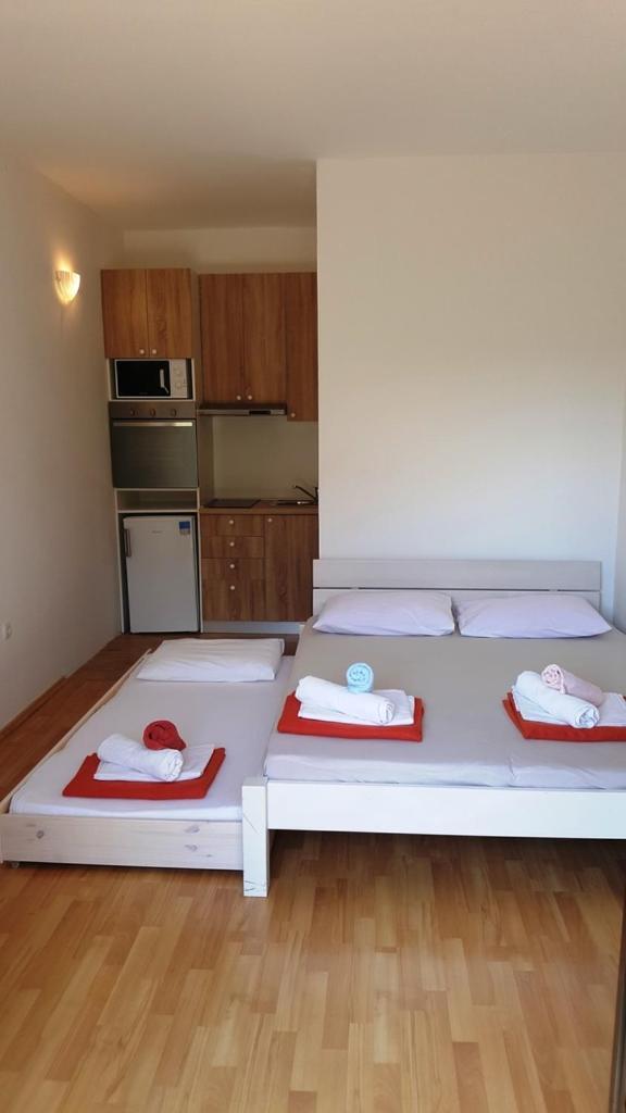 Apartments Adriatic 3 Selce Bilik gambar